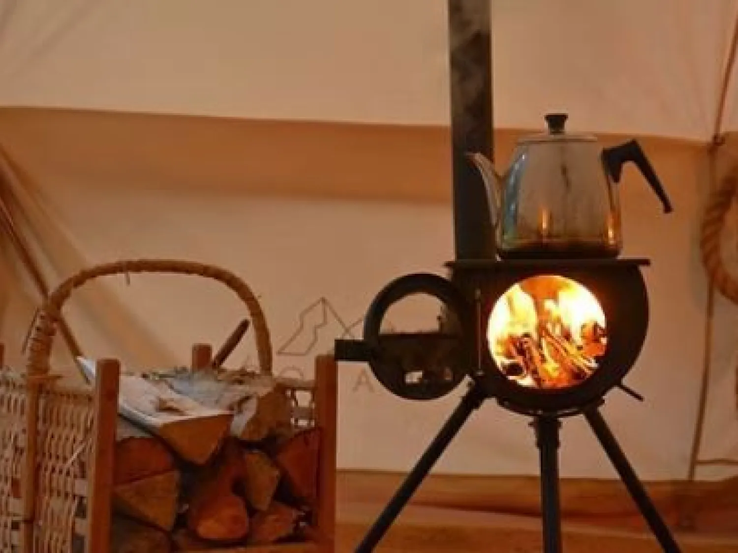 Hvergelmir - Fornnordisk glamping