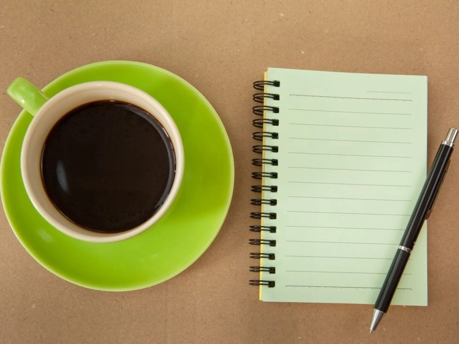 	3502543-green-cup-and-note-paper.jpg