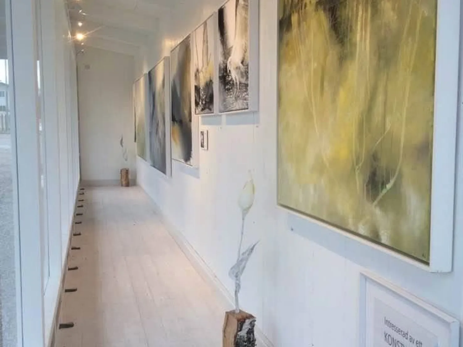 Galleri Stoorverk - Drive in galleri i Gnarp, Hälsingland, Nordanstig
