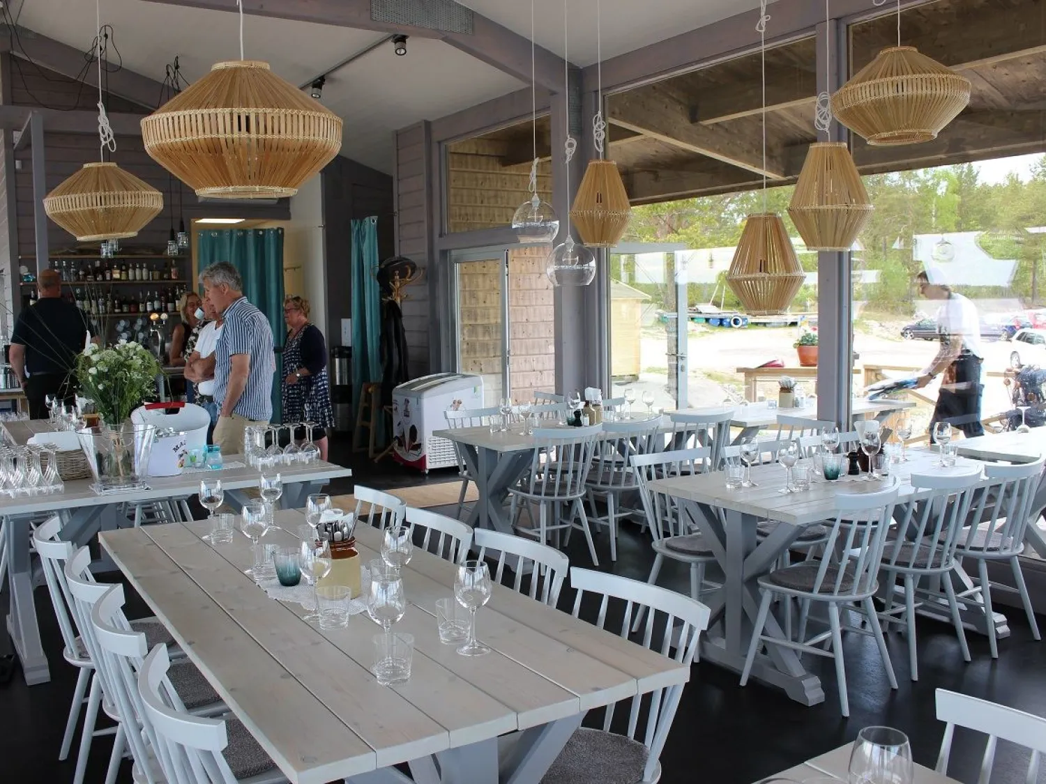 Restaurant; En liten sjökrog