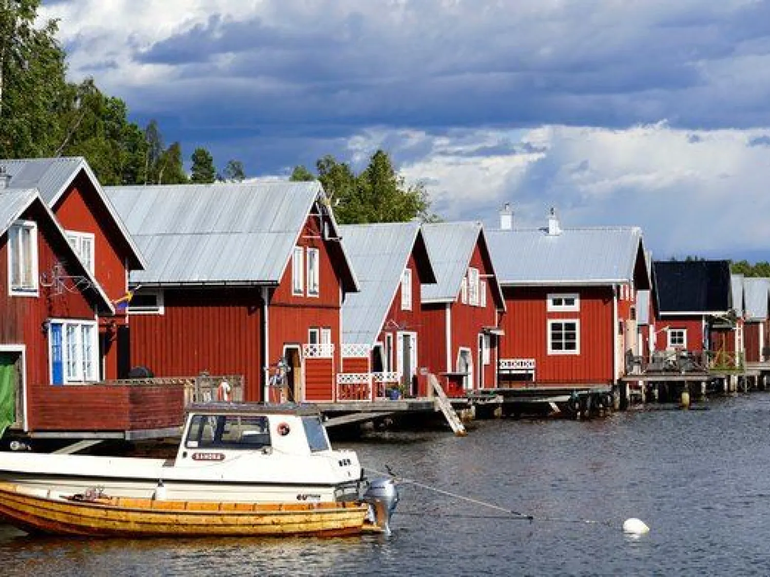 Art & Handicraft - "Hamnmagasinet" Mellanfjärden