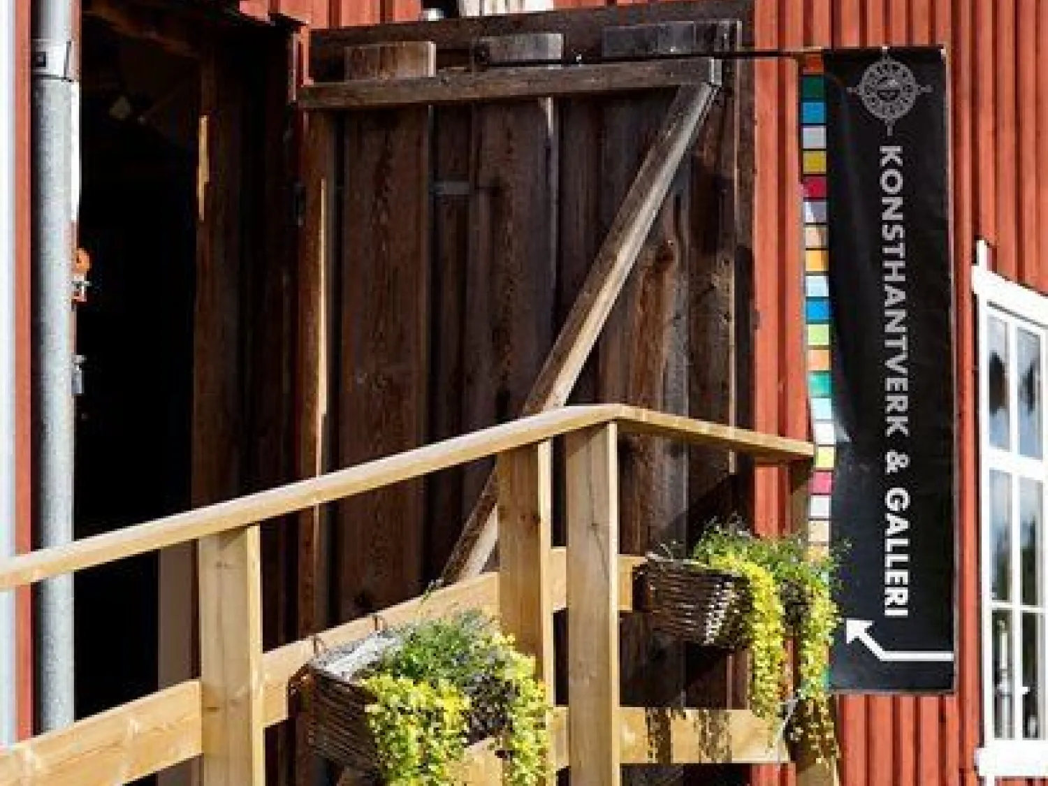 Art & Handicraft - "Hamnmagasinet" Mellanfjärden