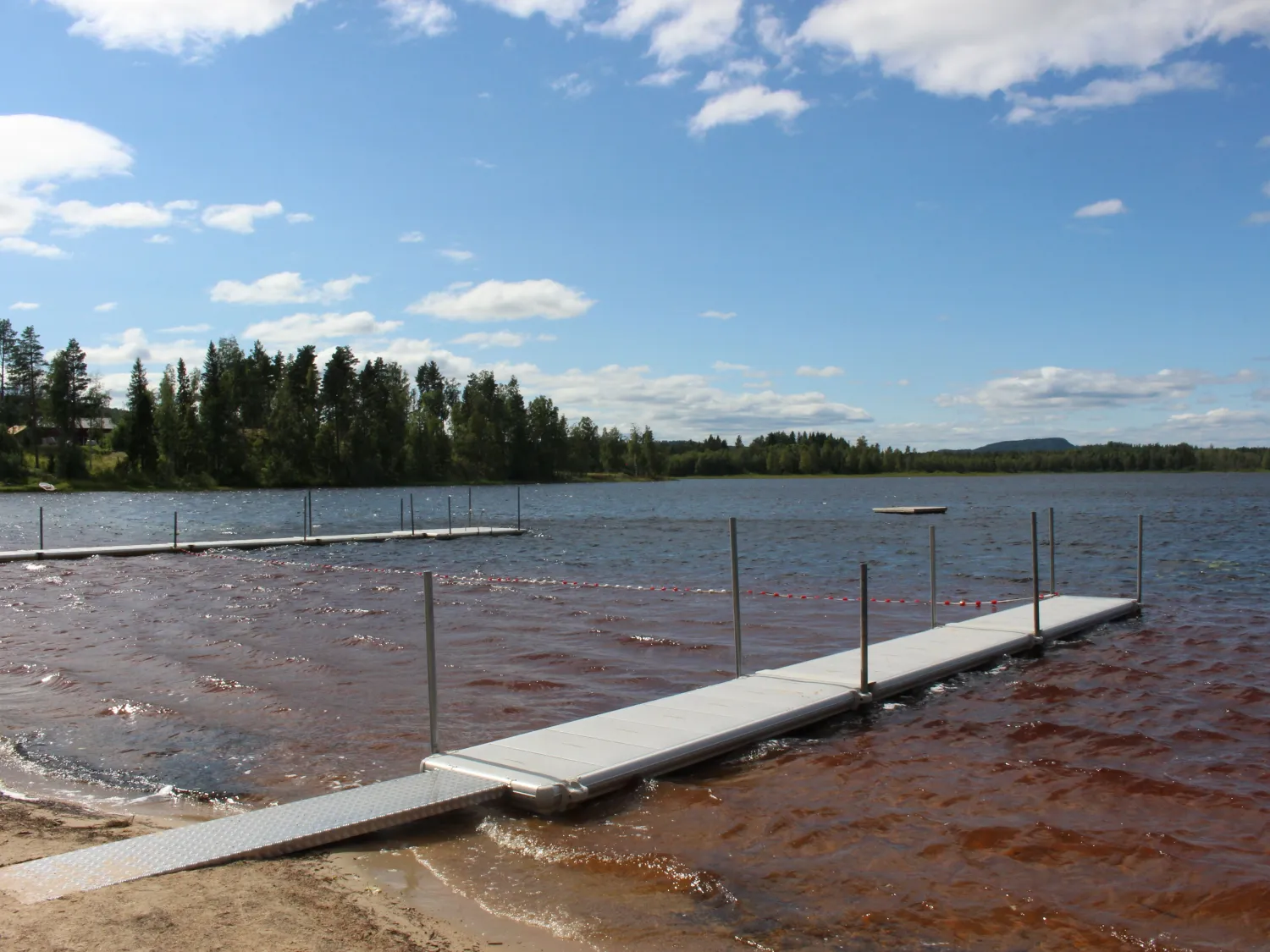 ny brygga i Gårdsjön 