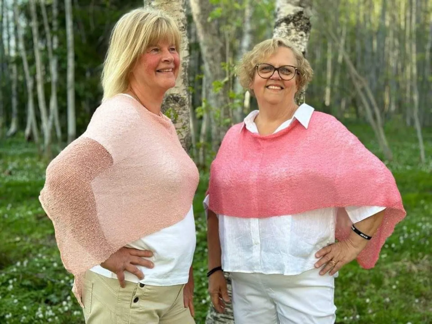 Finstickade Sjalar, Capes, Koftor och Ponchos